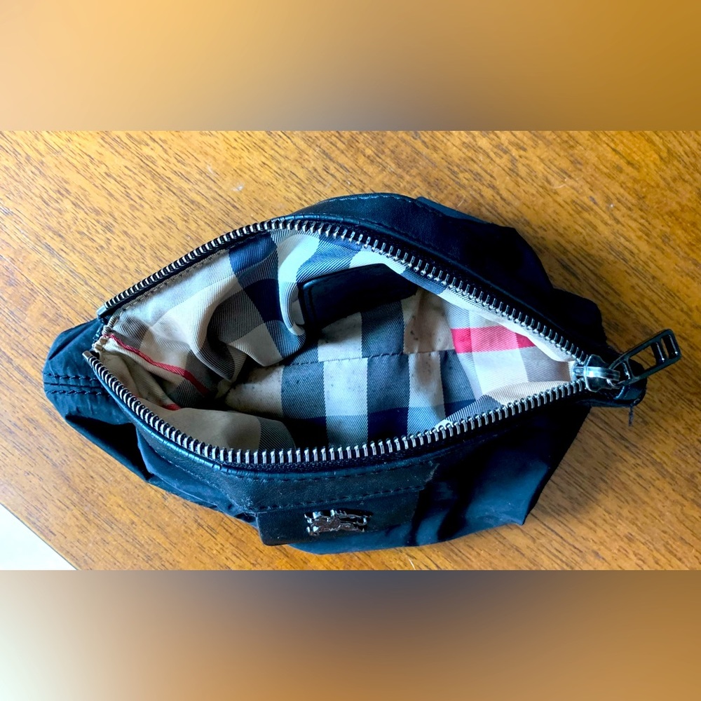 Burberry nylon pouch with zipper